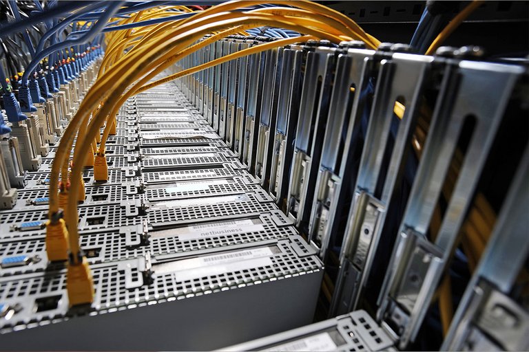 netzwerktechnik-1.jpg